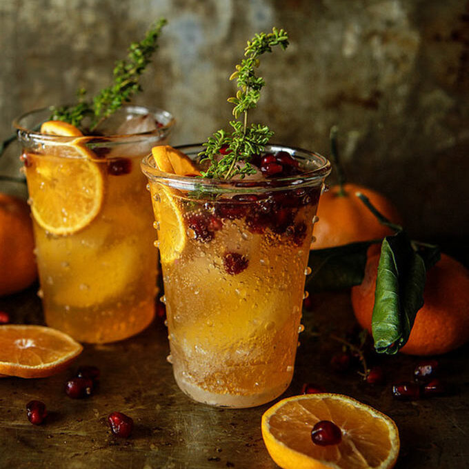 Clementine cocktail with thyme. Recipe by Heather Christo.