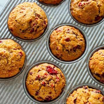 Fluffy, fresh cranberry orange muffins recipe by Cookie + Kate