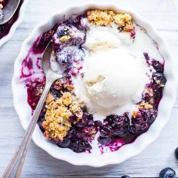 Blueberry cornmeal crisp recipe by Vanilla And Bean