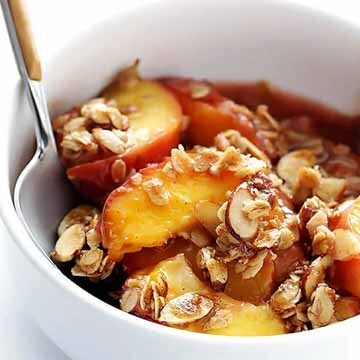 Ginger peach crumble recipe by Gimme Some Oven