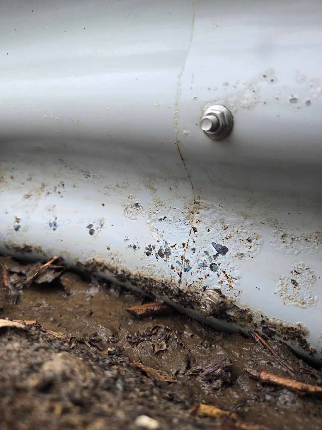 Birdies garden bed from Epic Gardening with signs of rust